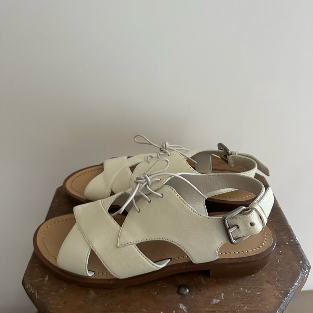 Miu Miu Women's Cream Sandals NWOT - Picture 4 of 6